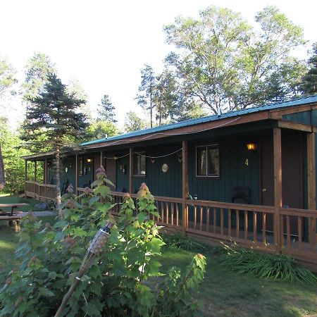 Best Bear Lodge & Campground Irons Eksteriør bilde