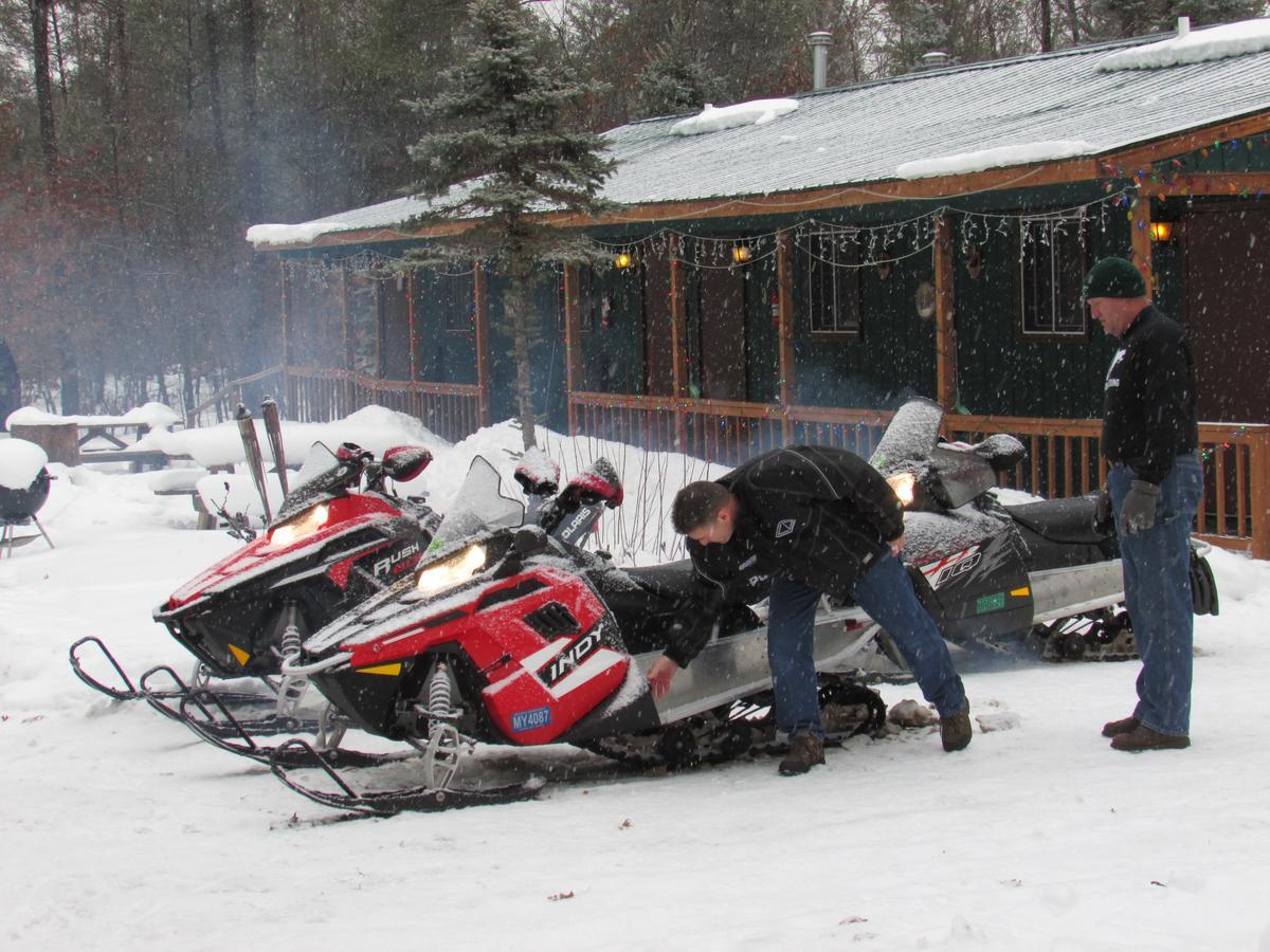 Best Bear Lodge & Campground Irons Eksteriør bilde