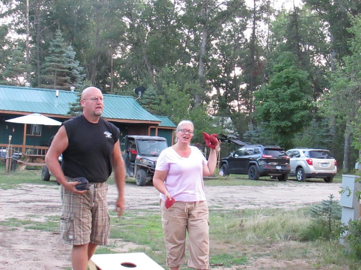 Best Bear Lodge & Campground Irons Eksteriør bilde